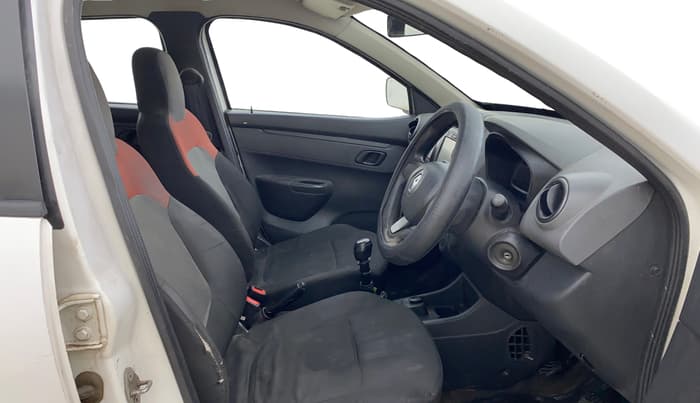 2016 Renault Kwid RXT 0.8, Petrol, Manual, 1,23,083 km, Right Side Front Door Cabin