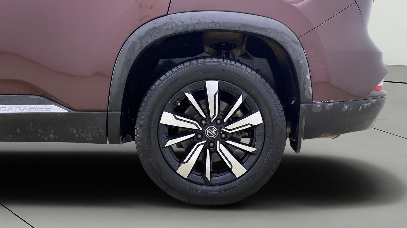 2020 MG HECTOR PLUS SHARP 1.5 PETROL TURBO DCT 6-STR, Petrol, Automatic, 42,072 km, Left Rear Wheel