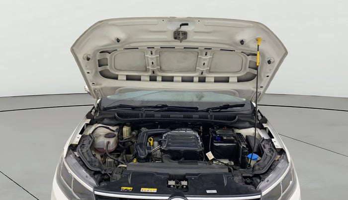 2022 Volkswagen VIRTUS HIGHLINE TSI 1.0 AT, Petrol, Automatic, 65,564 km, Open Bonet