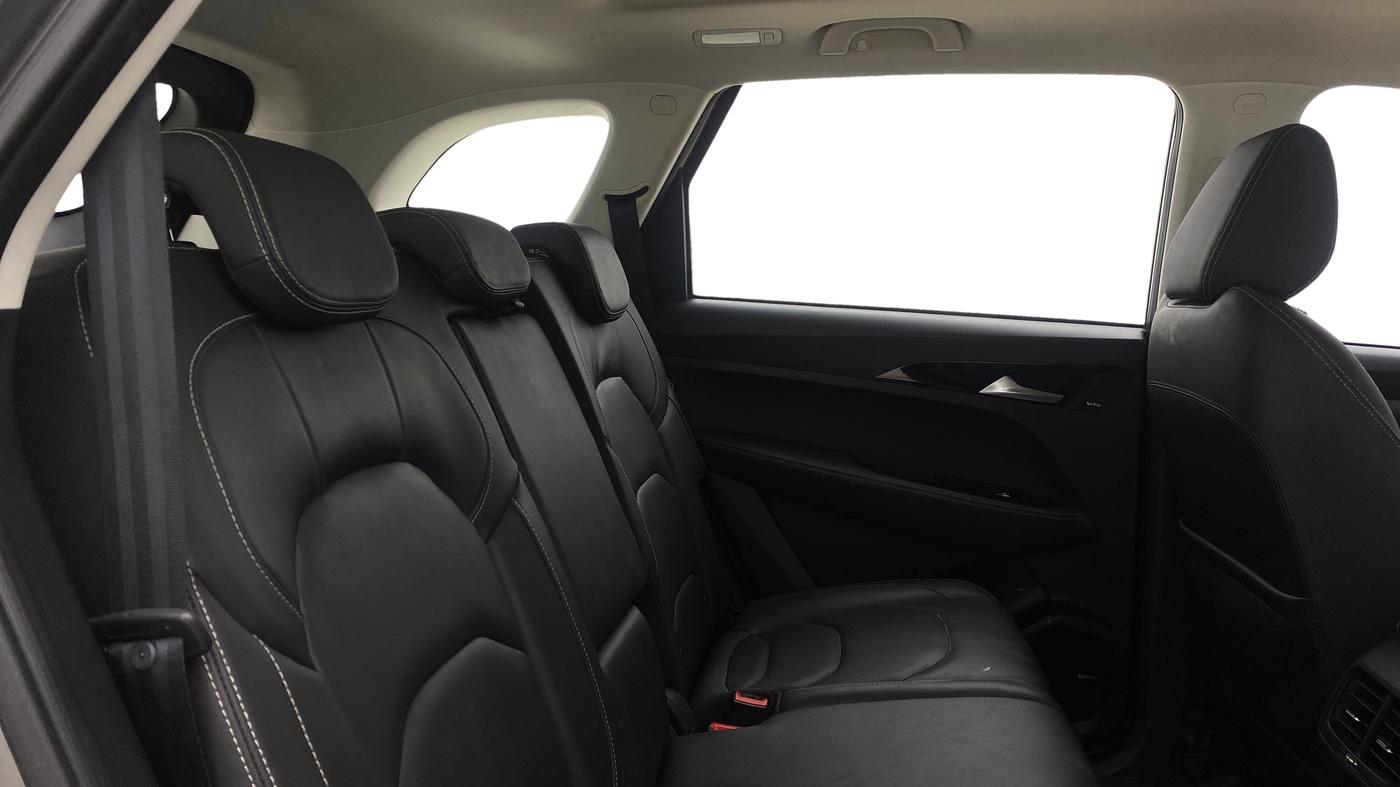 2019 MG HECTOR SHARP 1.5 DCT PETROL, Petrol, Automatic, 34,028 km, Right Side Rear Door Cabin