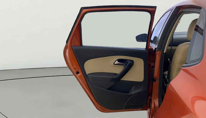 2015 Volkswagen Polo HIGHLINE1.2L, Petrol, Manual, 1,13,685 km, LHS Rear Door