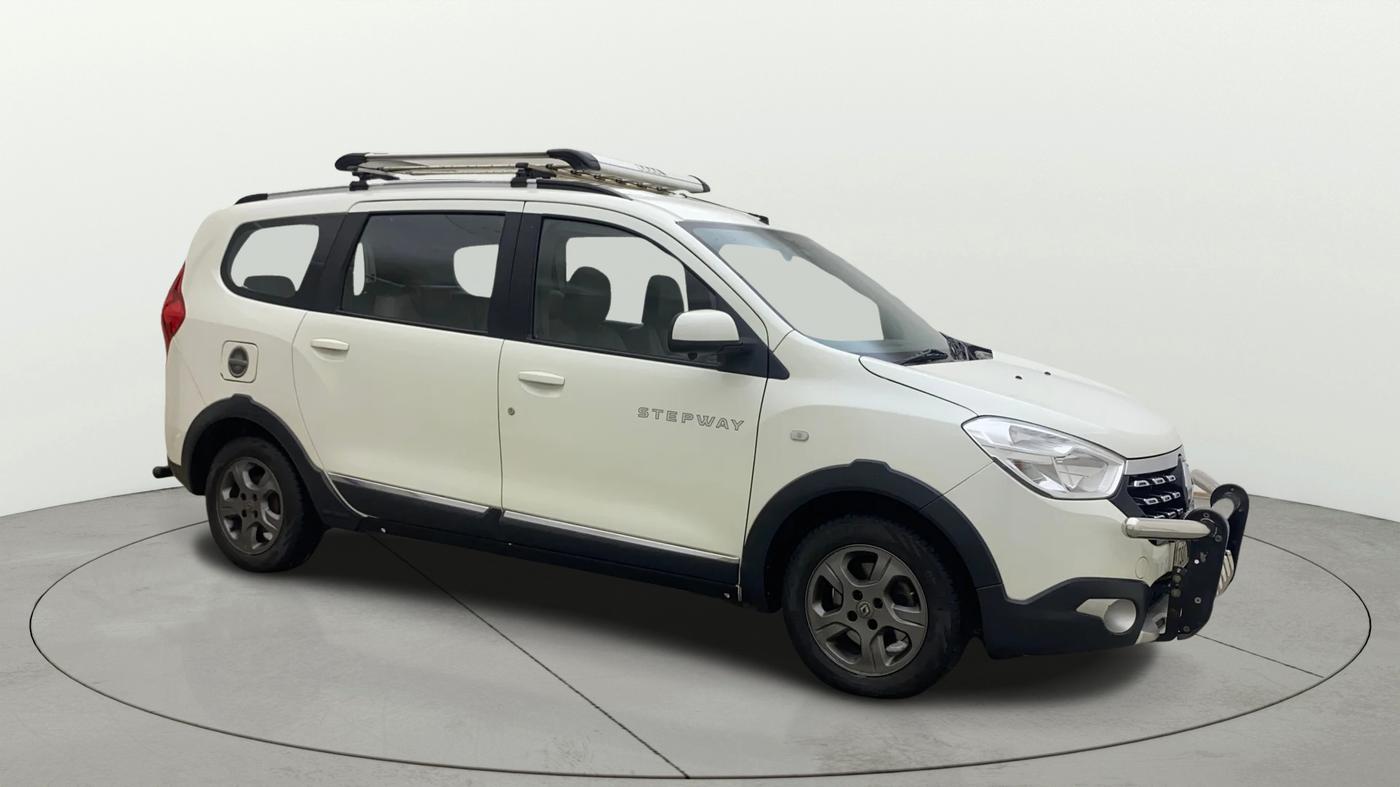 2015 Renault Lodgy 110 PS RXZ STEPWAY 8 STR, Diesel, Manual, 28,953 km, Right Front Diagonal