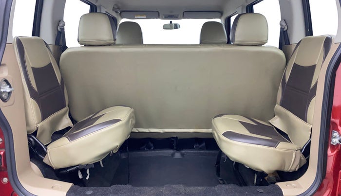 2016 Mahindra TUV300 T8, Diesel, Manual, 27,323 km, Third Seat Row ( optional )