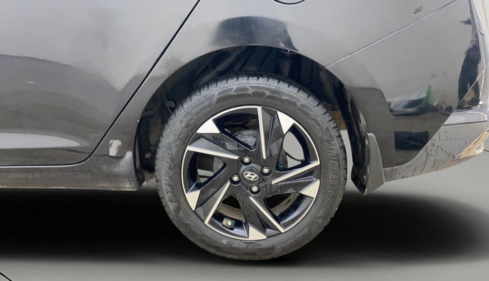 2021 Hyundai Verna SX (O)1.5 MPi, Petrol, Manual, 1,16,629 km, Left Rear Wheel