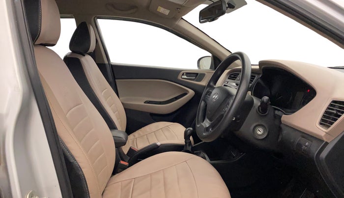 2017 Hyundai Elite i20 SPORTZ 1.2, Petrol, Manual, 42,150 km, Right Side Front Door Cabin