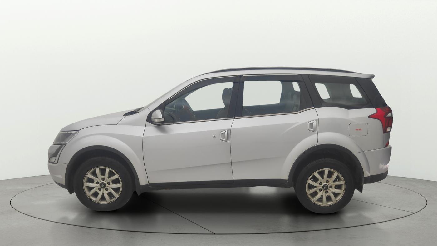 2021 Mahindra XUV500 W9, Diesel, Manual, 77,116 km, Left Side