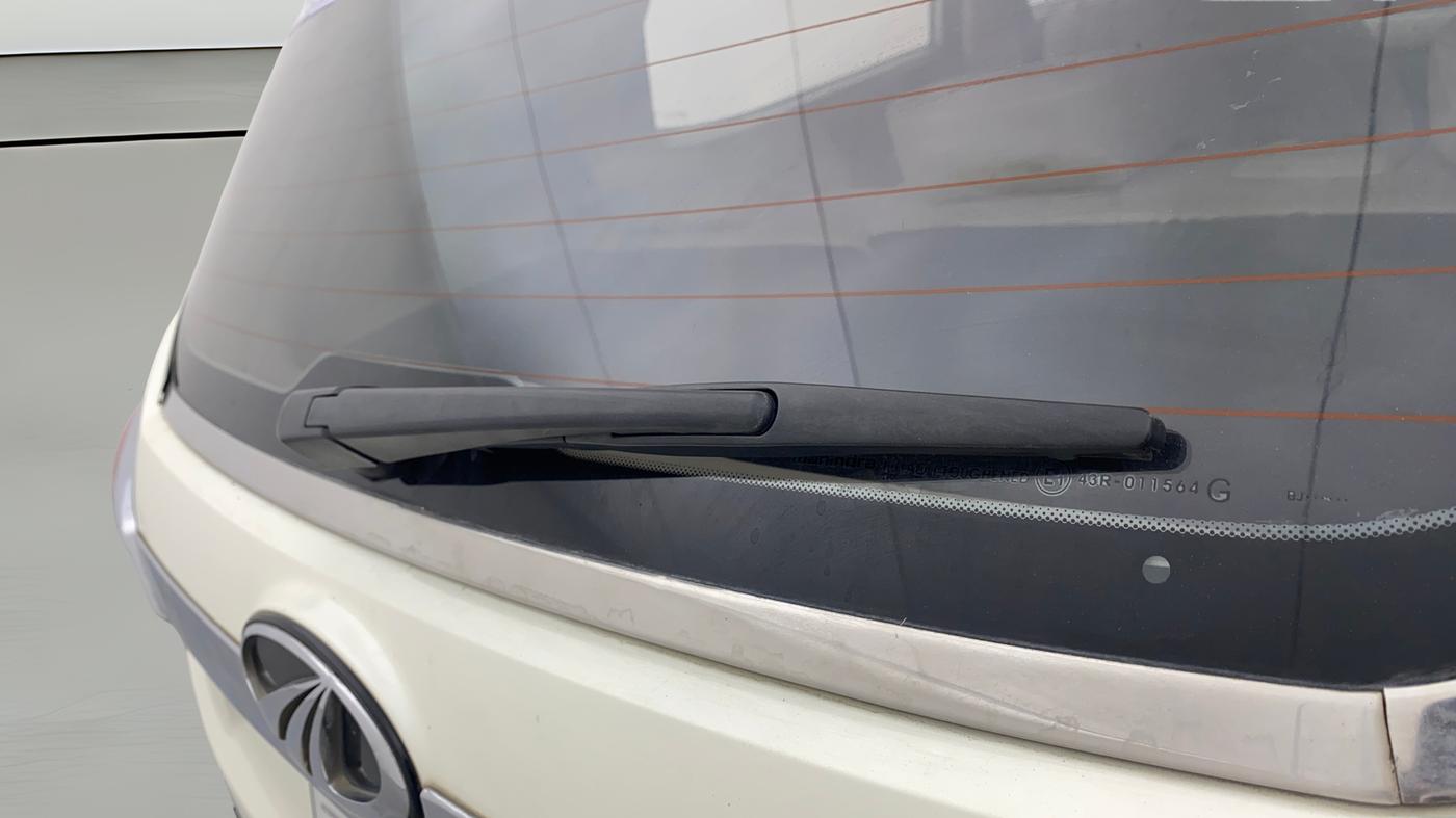 2020 Mahindra XUV300 W8 (O) 1.2 PETROL, Petrol, Manual, 34,817 km, Rear Wiper