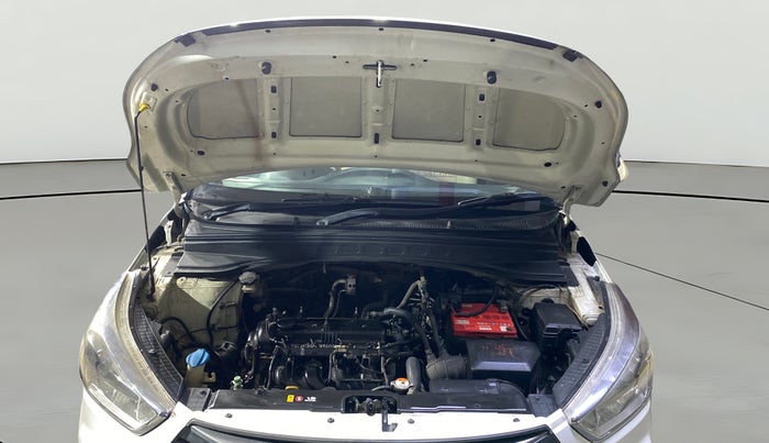 2017 Hyundai Creta E PLUS 1.6 PETROL, Petrol, Manual, 64,996 km, Open Bonet