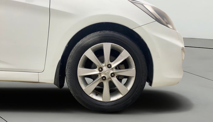 2013 Hyundai Verna FLUIDIC 1.6 VTVT SX, Petrol, Manual, 71,915 km, Right Front Wheel