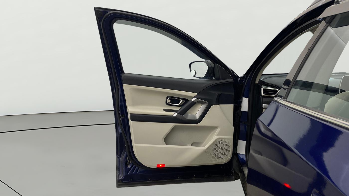 2021 Tata Safari XZA, Diesel, Automatic, 71,350 km, LHS Front Door