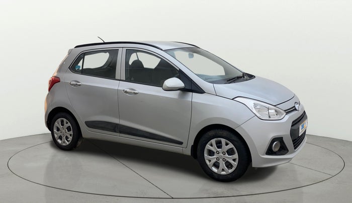 2015 Hyundai Grand i10 SPORTZ 1.2 KAPPA VTVT, Petrol, Manual, 31,215 km, Right Front Diagonal