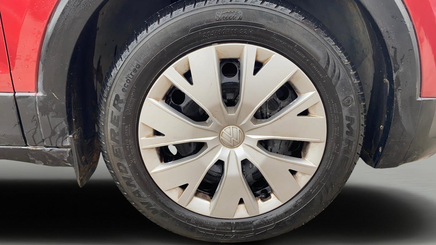 2022 Volkswagen TAIGUN COMFORTLINE 1.0 TSI MT, Petrol, Manual, 41,944 km, Right Front Wheel