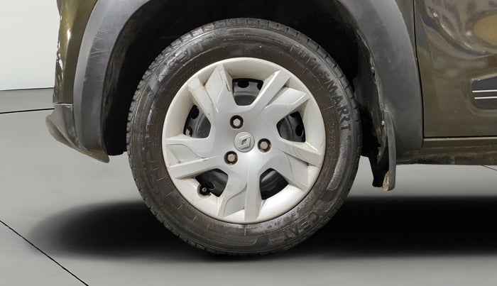 2022 Renault Kwid RXT 1.0, Petrol, Manual, 25,914 km, Left Front Wheel