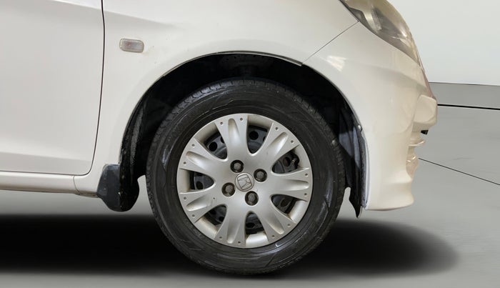 2015 Honda Amaze 1.2L I-VTEC S, Petrol, Manual, 1,22,963 km, Right Front Wheel