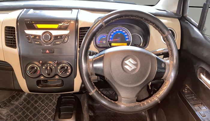 2017 Maruti Wagon R 1.0 VXI, Petrol, Manual, 41,392 km, Steering Wheel Close Up