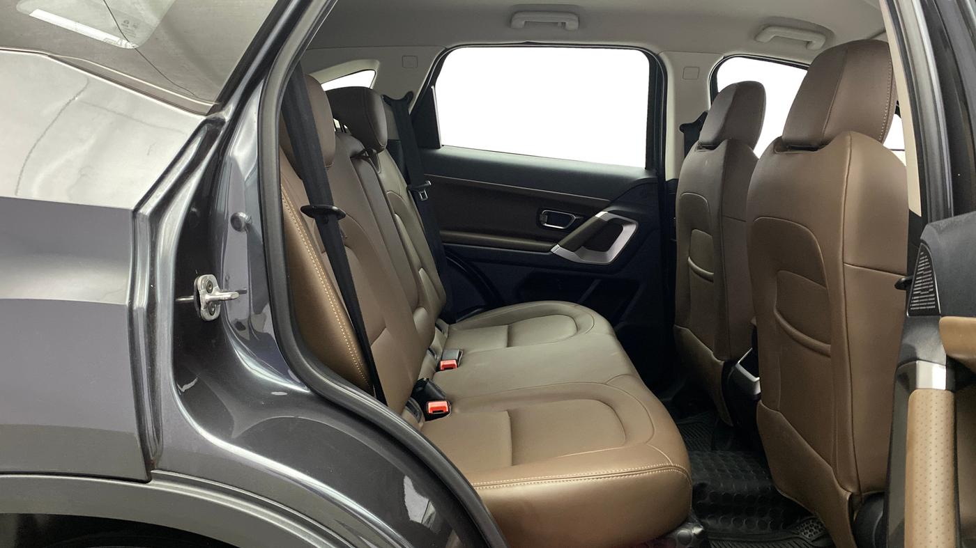 2021 Tata Harrier XZA 2.0L, Diesel, Automatic, 42,676 km, Right Side Rear Door Cabin