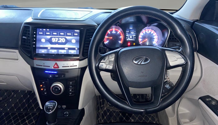2021 Mahindra XUV300 W6 1.5 Sunroof Diesel, Diesel, Manual, 1,35,953 km, Steering Wheel Close Up
