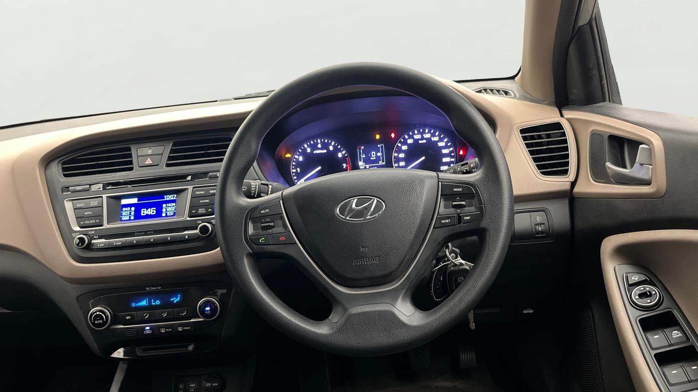 2015 Hyundai Elite i20 SPORTZ 1.2, Petrol, Manual, 33,692 km, Steering Wheel Close Up