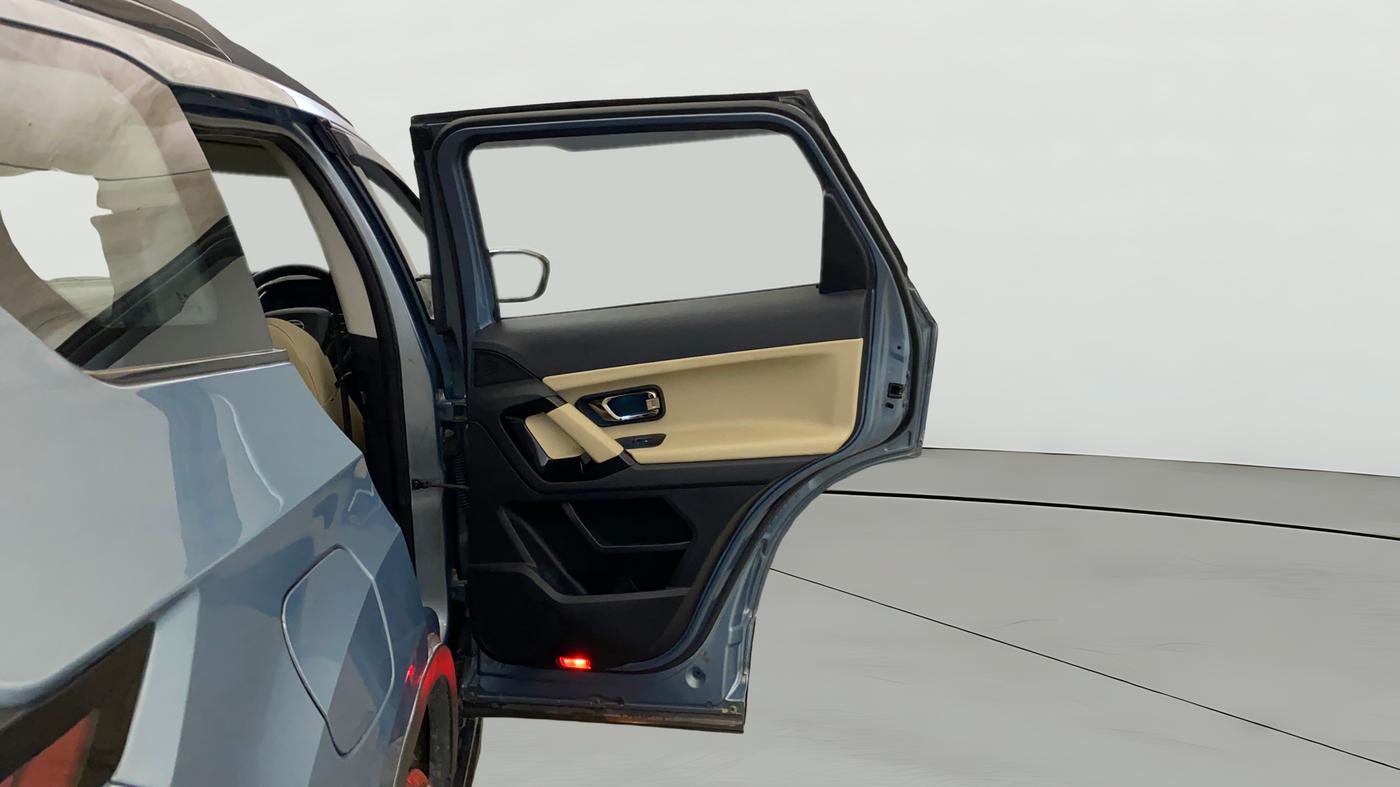 2021 Tata Safari XZA PLUS, Diesel, Automatic, 87,308 km, RHS Rear Door