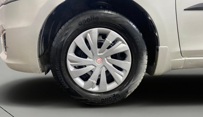 2017 Maruti Ciaz SIGMA 1.4 MT PETROL, Petrol, Manual, 96,365 km, Left Front Wheel