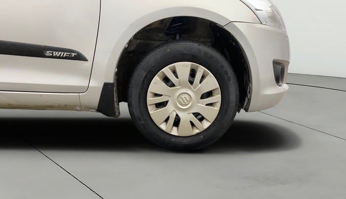 2014 Maruti Swift VXI, Petrol, Manual, 31,497 km, Right Front Wheel