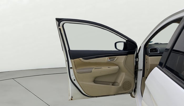 2016 Maruti Ciaz VDI+ SHVS, Diesel, Manual, 92,613 km, LHS Front Door