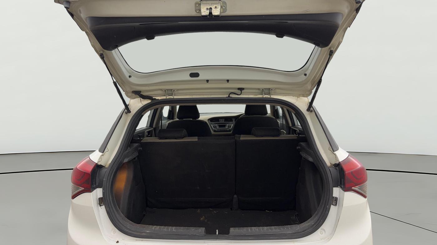 2015 Hyundai Elite i20 ASTA 1.2, Petrol, Manual, 91,626 km, Boot Open Zoomed View