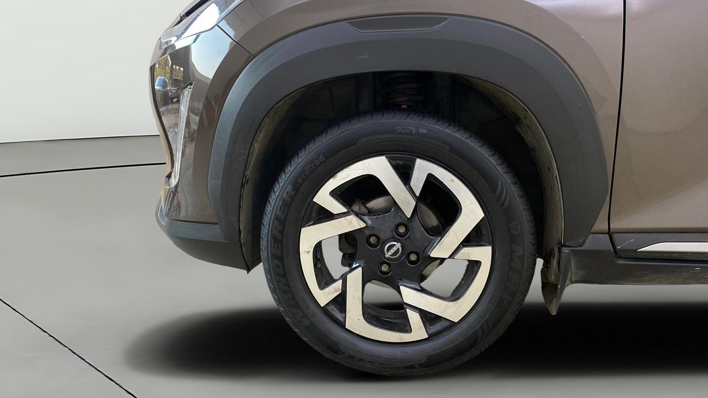 2023 Nissan MAGNITE XV Premium AMT, Petrol, Automatic, 38,936 km, Left Front Wheel
