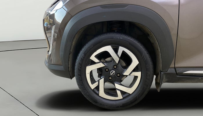 2023 Nissan MAGNITE XV Premium AMT, Petrol, Automatic, 38,936 km, Left Front Wheel