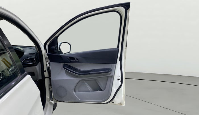 2021 Tata Tiago XZ PETROL, Petrol, Manual, 49,561 km, RHS Front Door