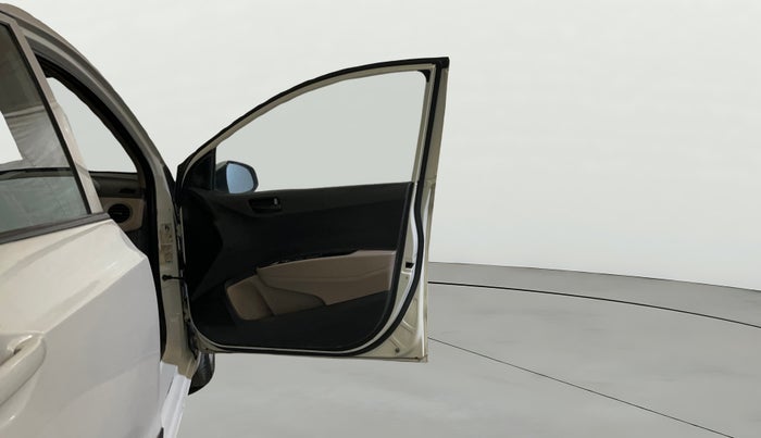 2016 Hyundai Grand i10 MAGNA AT 1.2 KAPPA VTVT, Petrol, Automatic, 54,688 km, RHS Front Door