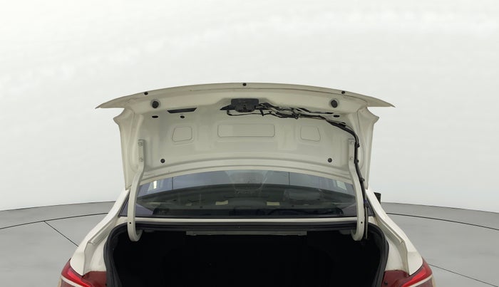 2014 Hyundai Xcent BASE 1.2, Petrol, Manual, 74,800 km, Boot Door Open