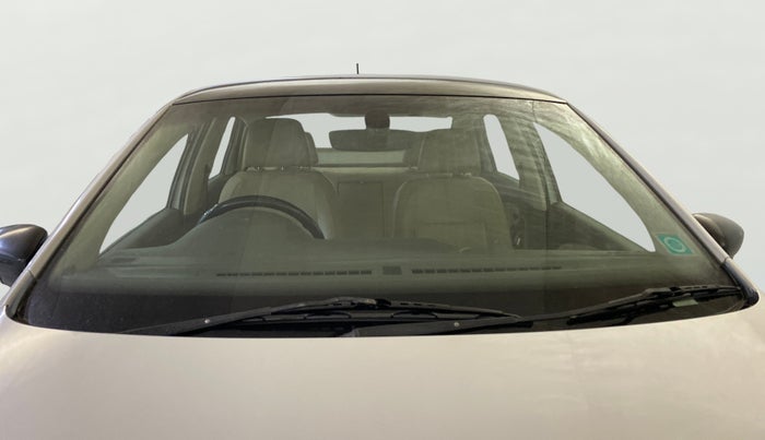 2016 Volkswagen Vento HIGHLINE PETROL AT, Petrol, Automatic, 1,14,318 km, Front Windshield