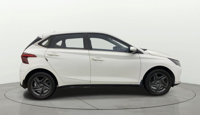 2022 Hyundai NEW I20 SPORTZ 1.2 MT, Petrol, Manual, 96,421 km, Right Side View