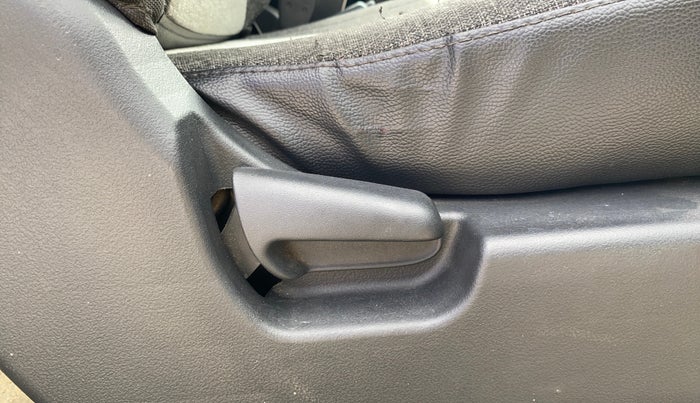 2014 Maruti Wagon R 1.0 LXI, Petrol, Manual, 80,116 km, Third Seat Row ( optional )