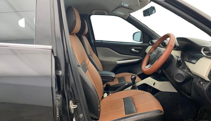 2022 Nissan MAGNITE XV MT, Petrol, Manual, 86,686 km, Right Side Front Door Cabin