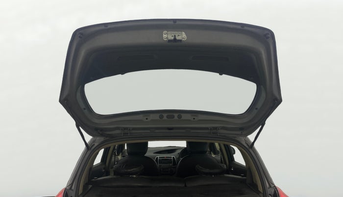 2014 Hyundai i20 SPORTZ 1.2, Petrol, Manual, 60,146 km, Boot Door Open