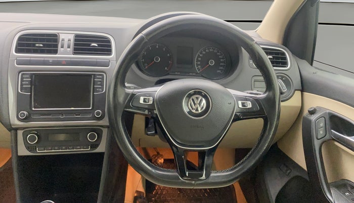 2020 Volkswagen Vento HIGHLINE PLUS 1.0L TSI, Petrol, Manual, 75,662 km, Steering Wheel Close Up