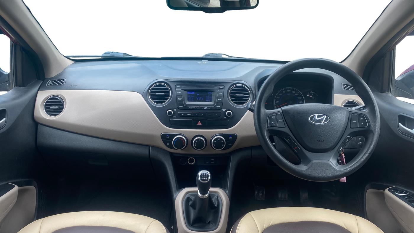 2016 Hyundai Grand i10 SPORTZ 1.2 KAPPA VTVT, Petrol, Manual, 76,688 km, Dashboard