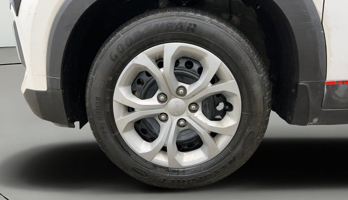 2023 KIA SONET HTE 1.2, Petrol, Manual, 19,618 km, Left Front Wheel
