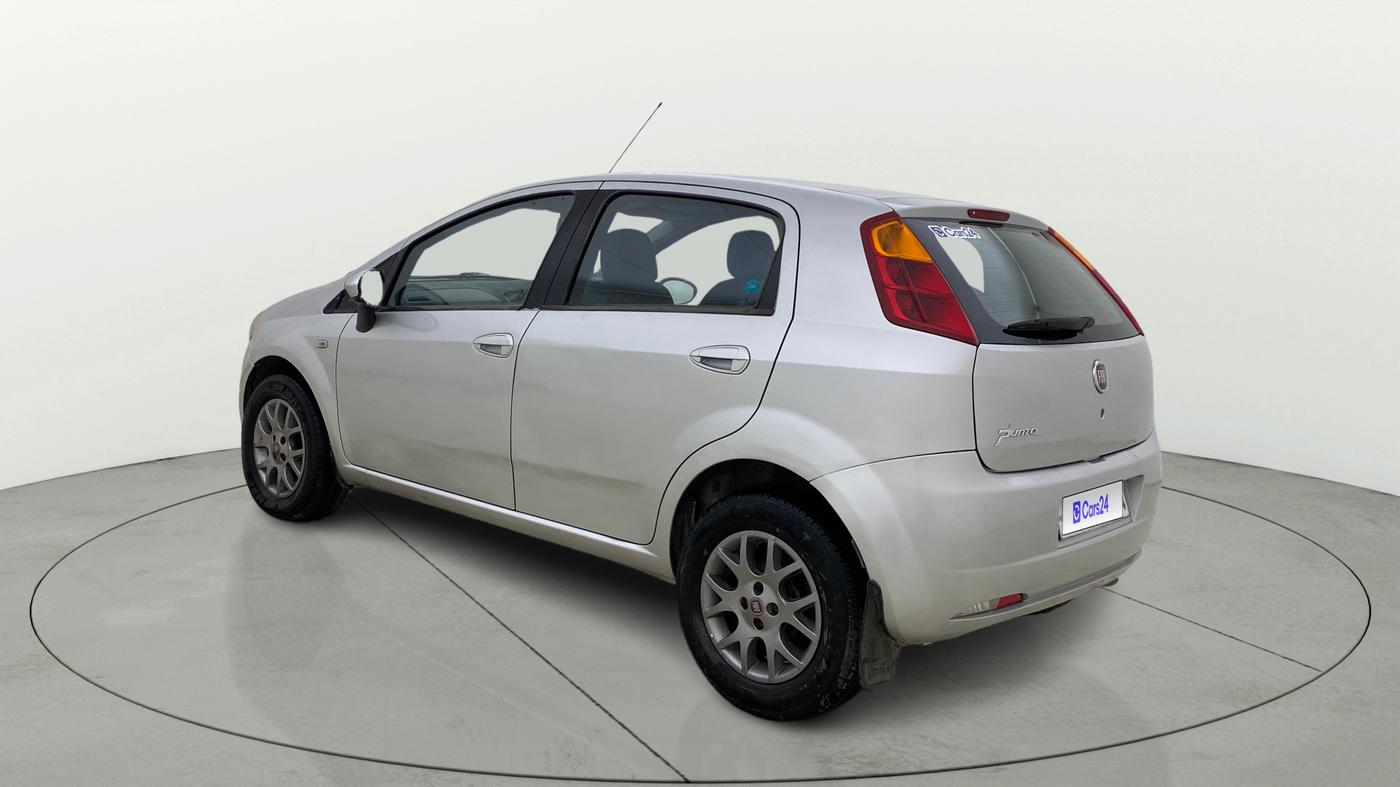 2014 Fiat Grand Punto EMOTION PACK 1.3 90 HP, Diesel, Manual, 1,18,542 km, Left Back Diagonal