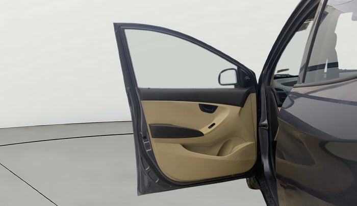 2015 Hyundai Eon MAGNA +, CNG, Manual, 1,38,738 km, LHS Front Door