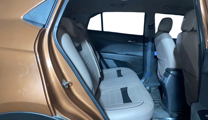 2017 Hyundai Creta SX PLUS 1.6 PETROL, Petrol, Manual, 60,103 km, Right Side Rear Door Cabin