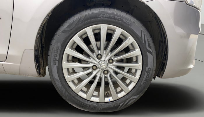 2015 Maruti Ciaz ZXI+, Petrol, Manual, 77,248 km, Right Front Wheel
