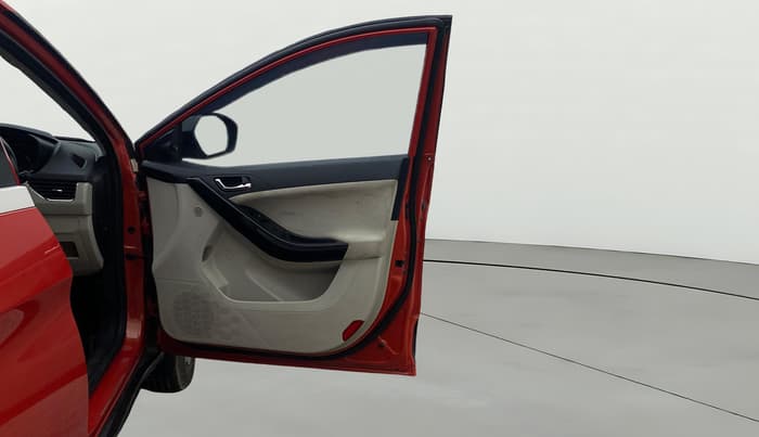 2022 Tata NEXON XZA PLUS (O) PETROL, Petrol, Automatic, 75,633 km, RHS Front Door