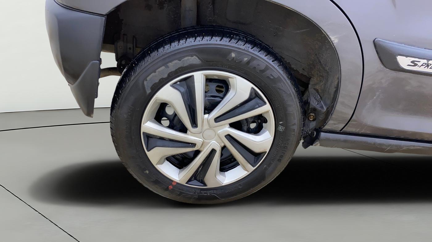 2021 Maruti S PRESSO VXI+, Petrol, Manual, 45,113 km, Right Rear Wheel