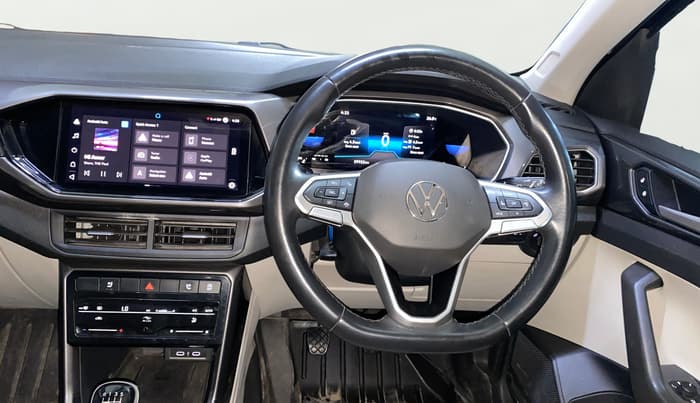 2023 Volkswagen TAIGUN TOPLINE 1.0 TSI MT, Petrol, Manual, 39,803 km, Steering Wheel Close Up