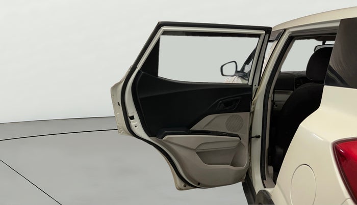 2021 Mahindra XUV300 W4 1.5 DIESEL, Diesel, Manual, 25,791 km, LHS Rear Door