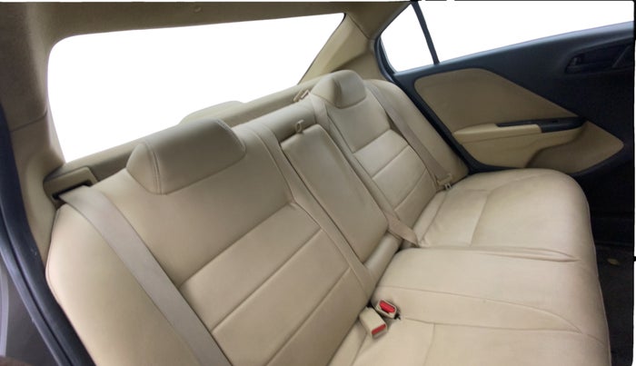 2014 Honda City 1.5L I-VTEC V MT, Petrol, Manual, 1,29,990 km, Right Side Rear Door Cabin