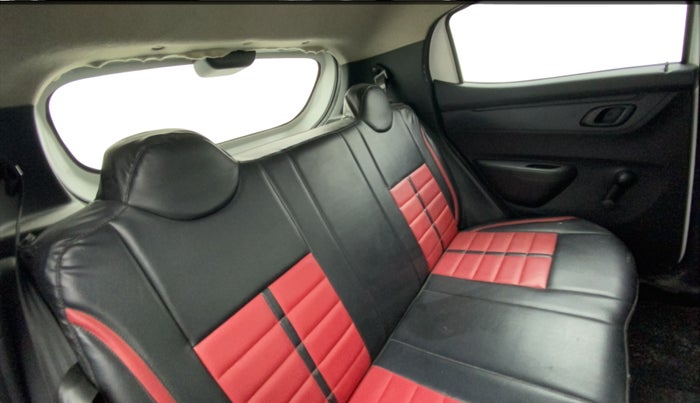 2016 Renault Kwid RXT 0.8, Petrol, Manual, 77,314 km, Right Side Rear Door Cabin